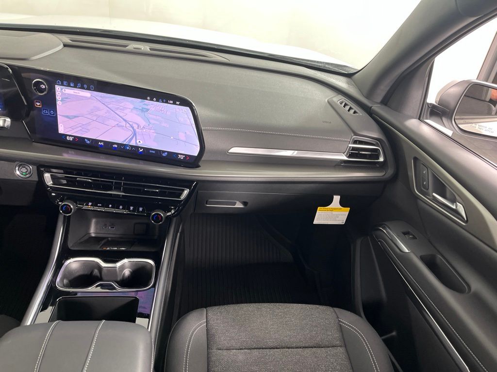 Thumbnail: 2026 Chevrolet Traverse - 19