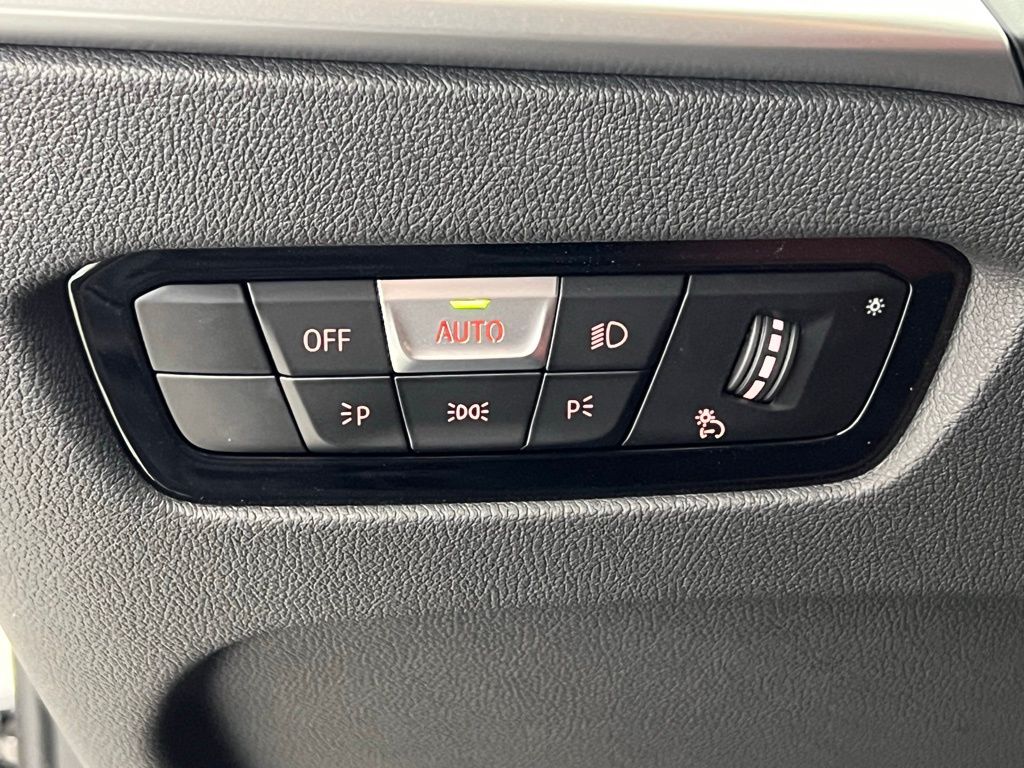 Thumbnail: 2026 BMW 4 Series - 25