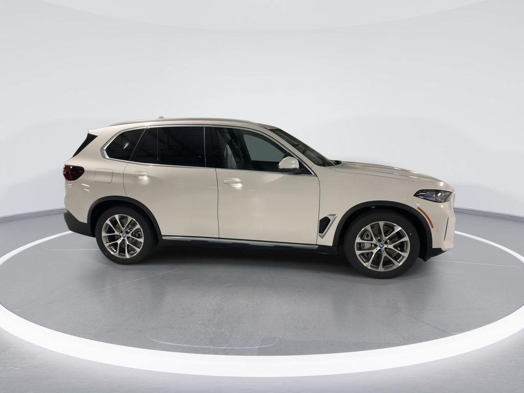 2025 BMW X5 xDrive50e 9