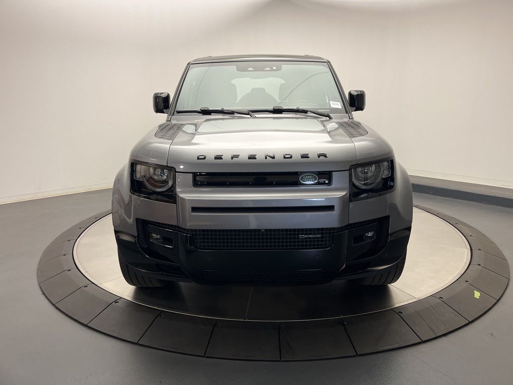 Thumbnail: 2023 Land Rover Defender - 8