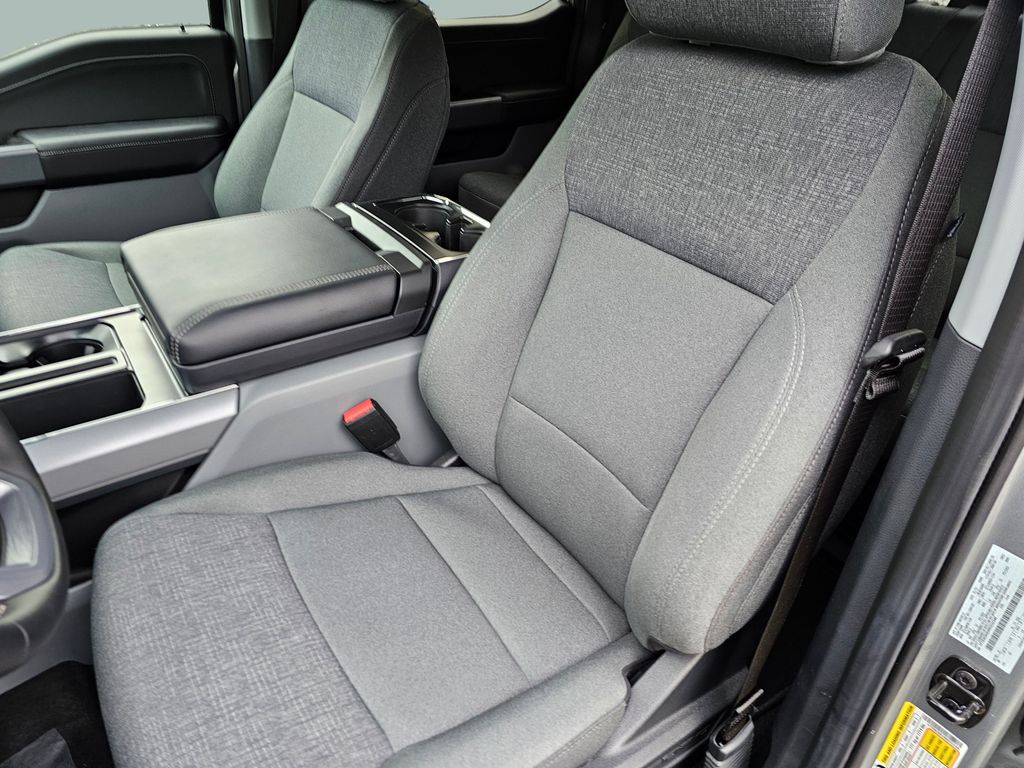 New 2024 Silver Ford XLT image 23