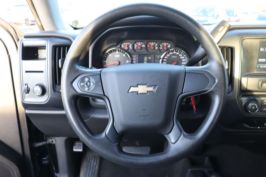 2017 Chevrolet Silverado 1500 Custom 28