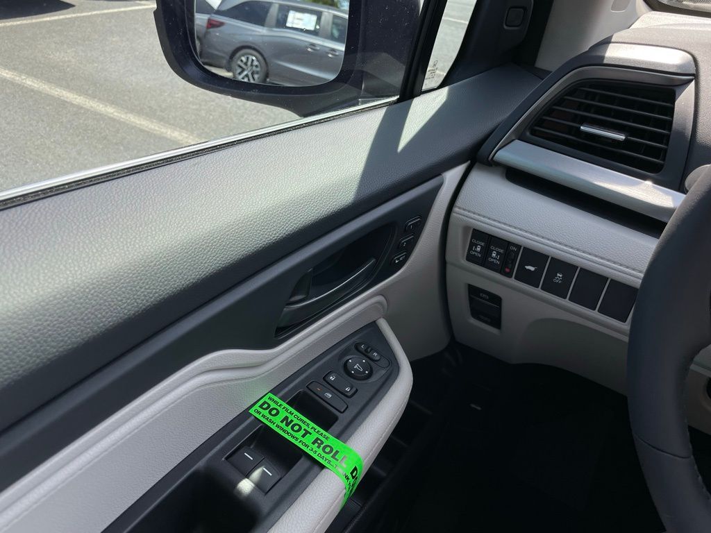 Thumbnail: 2026 Honda Odyssey - 23