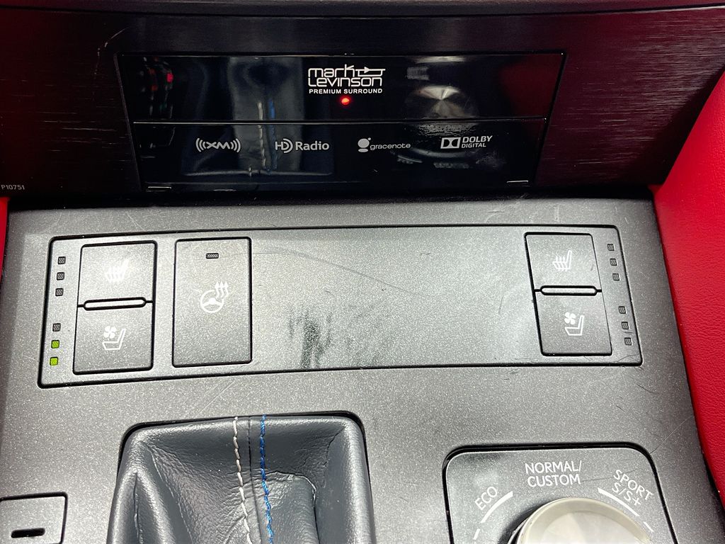 Used 2019 White Lexus F image 21