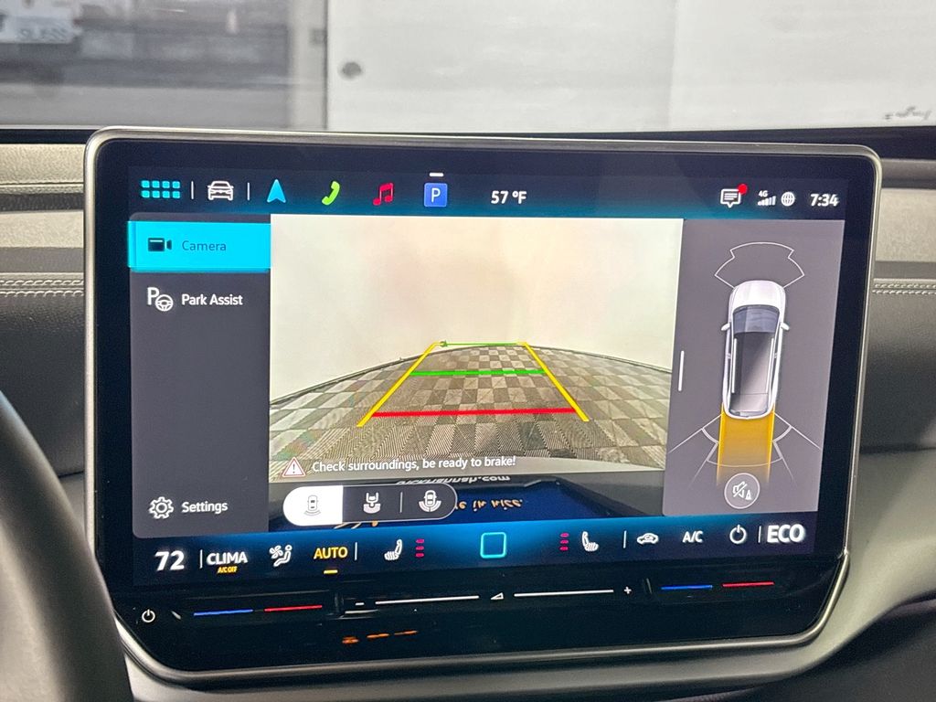 2025 Volkswagen ID.4 Pro