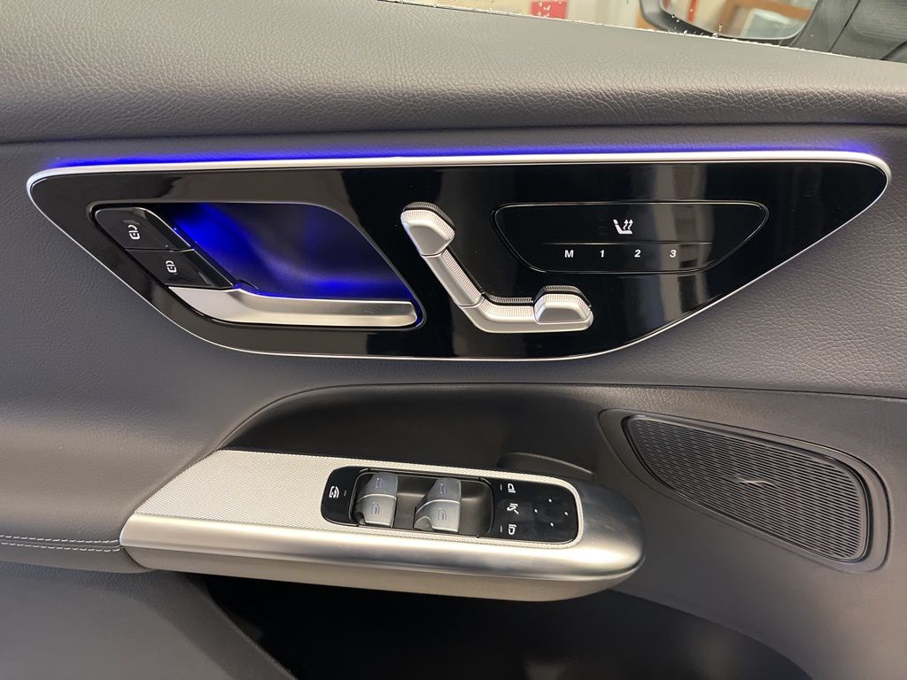 Thumbnail: 2026 Mercedes-Benz GLC - 12