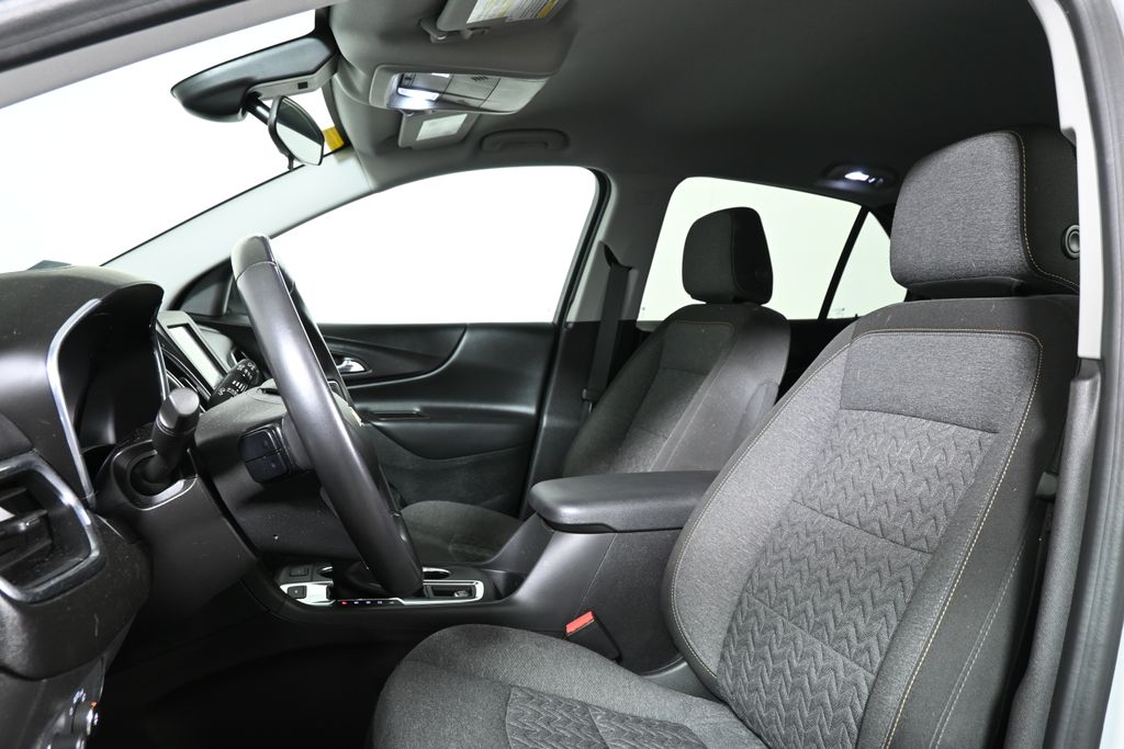 Thumbnail: 2022 Chevrolet Equinox - 5