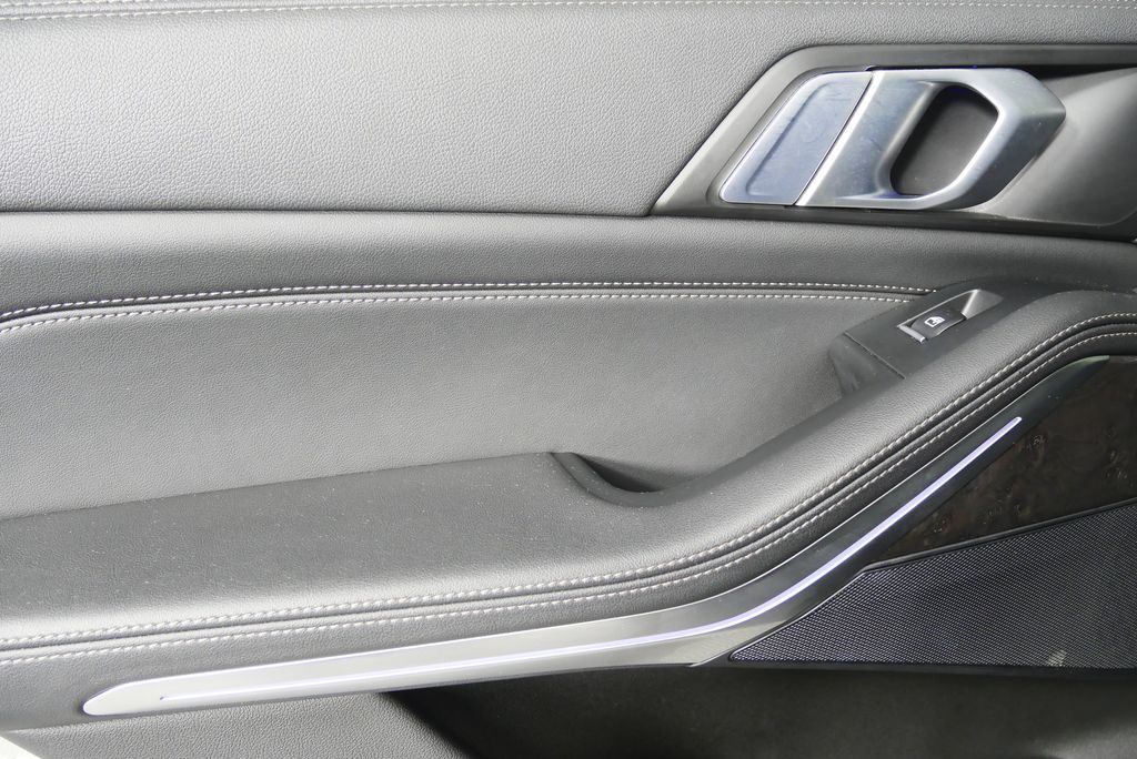 Thumbnail: 2023 BMW X5 - 13