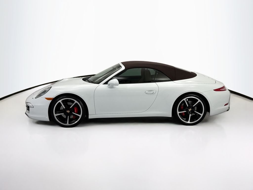 Thumbnail: 2015 Porsche 911 - 13