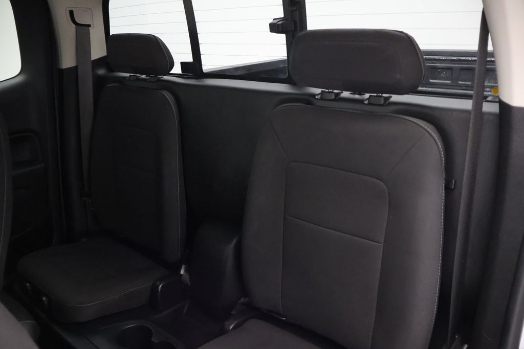 Thumbnail: 2022 Chevrolet Colorado - 18