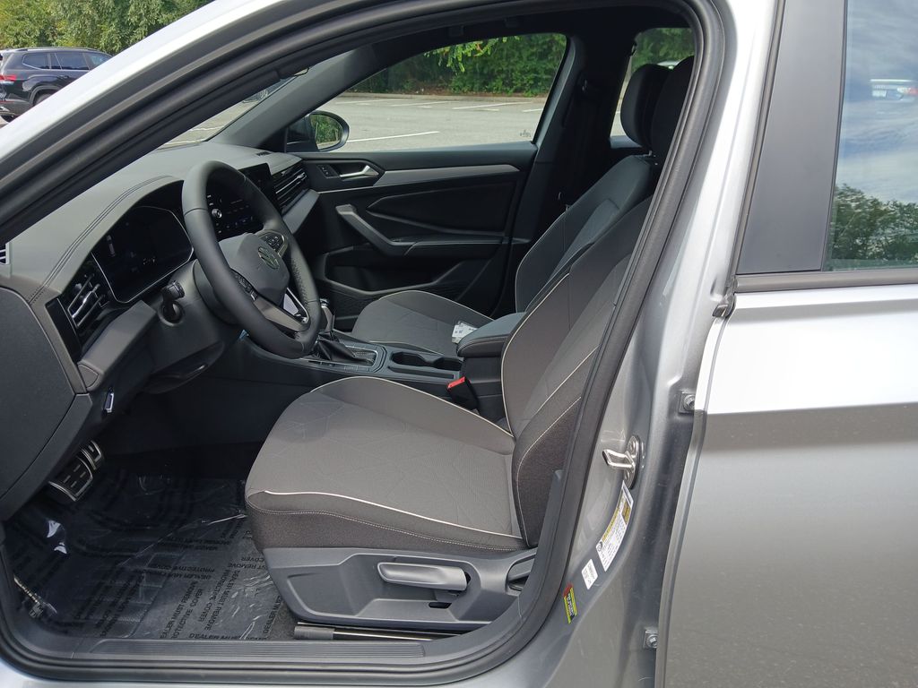 New 2026 Silver Volkswagen 1.5T Sport image 9