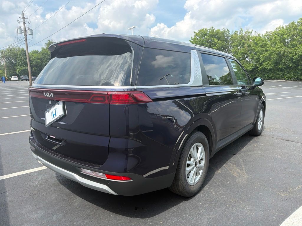 Thumbnail: 2024 Kia Carnival - 5