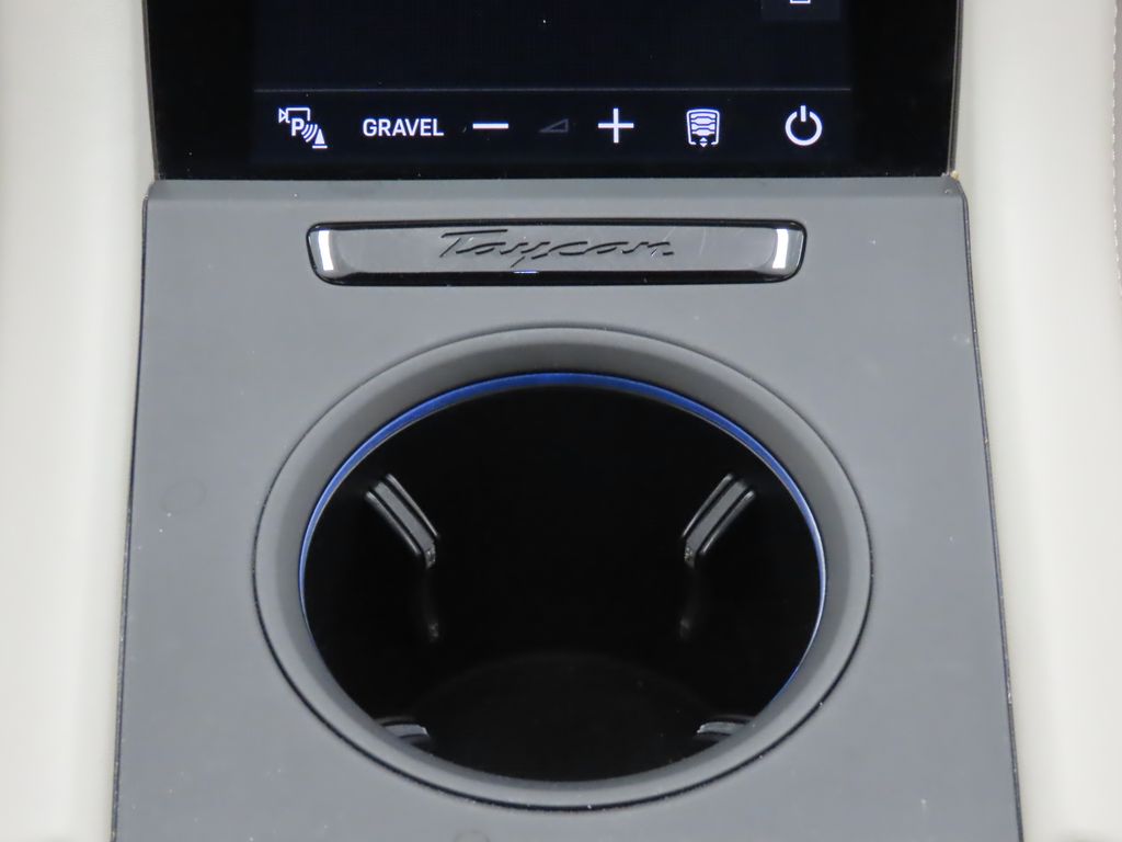 Thumbnail: 2024 Porsche Taycan - 29