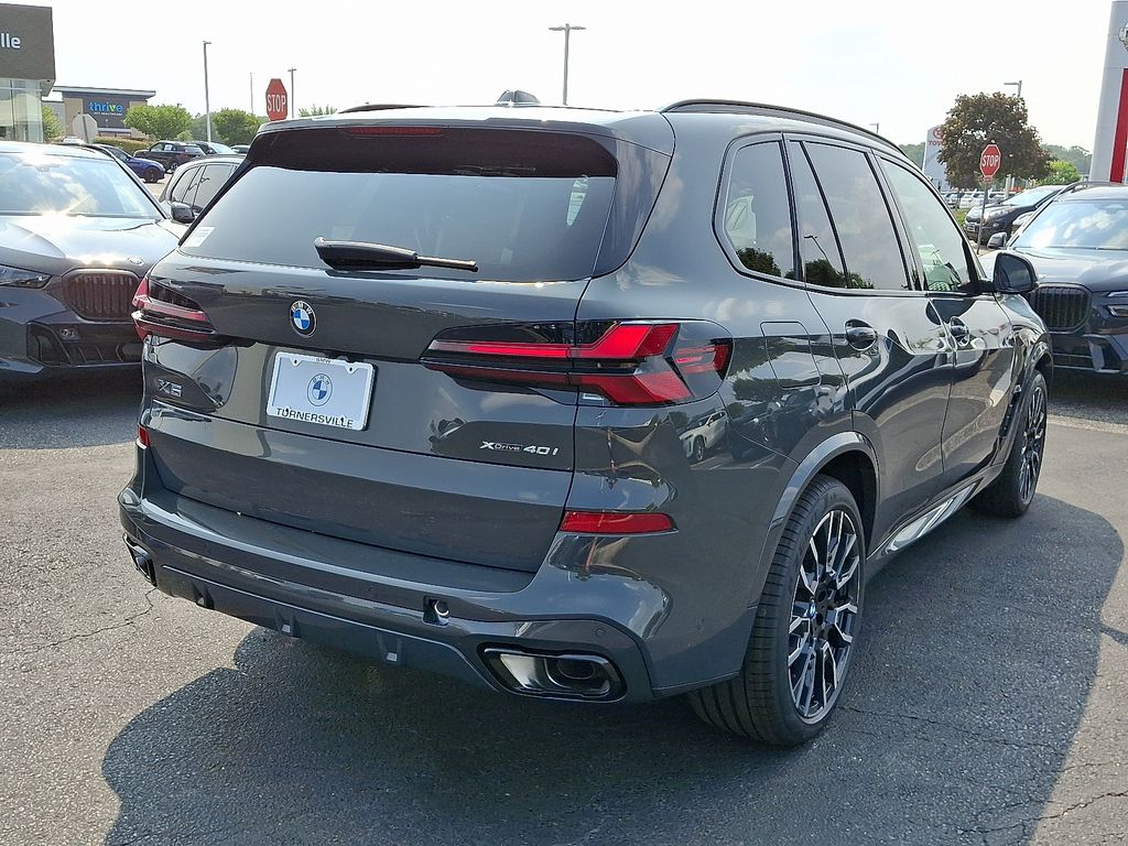 Thumbnail: 2026 BMW X5 - 4
