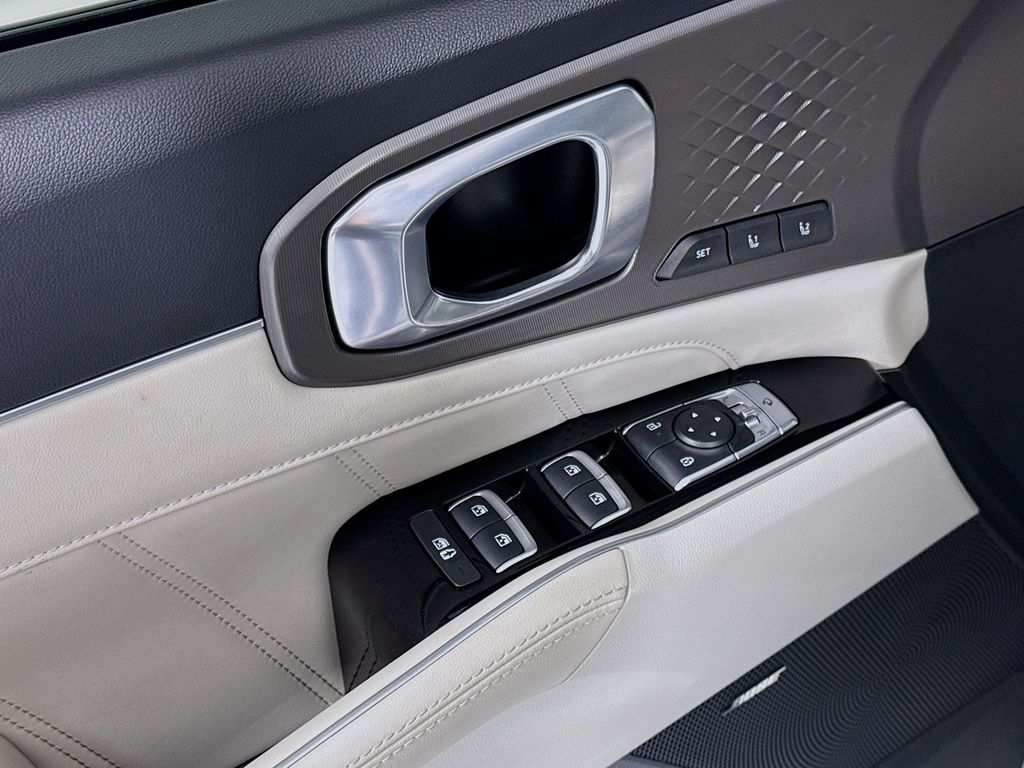 Thumbnail: 2025 Kia Sorento - 24