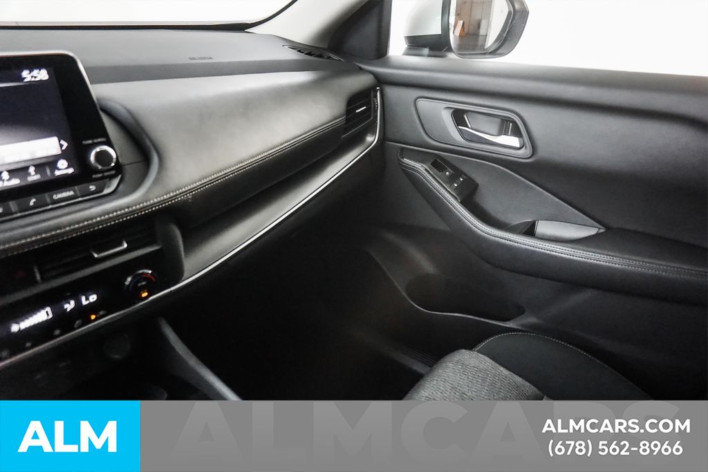 Used 2025 Silver Nissan SV image 40