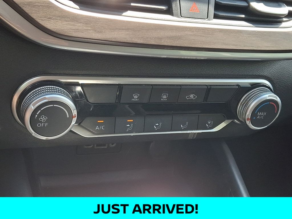 Used 2023 Nissan Altima Sedan