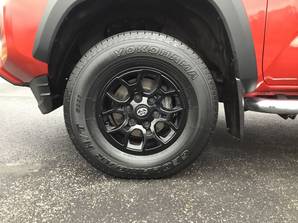 Thumbnail: 2023 Toyota Tacoma - 9