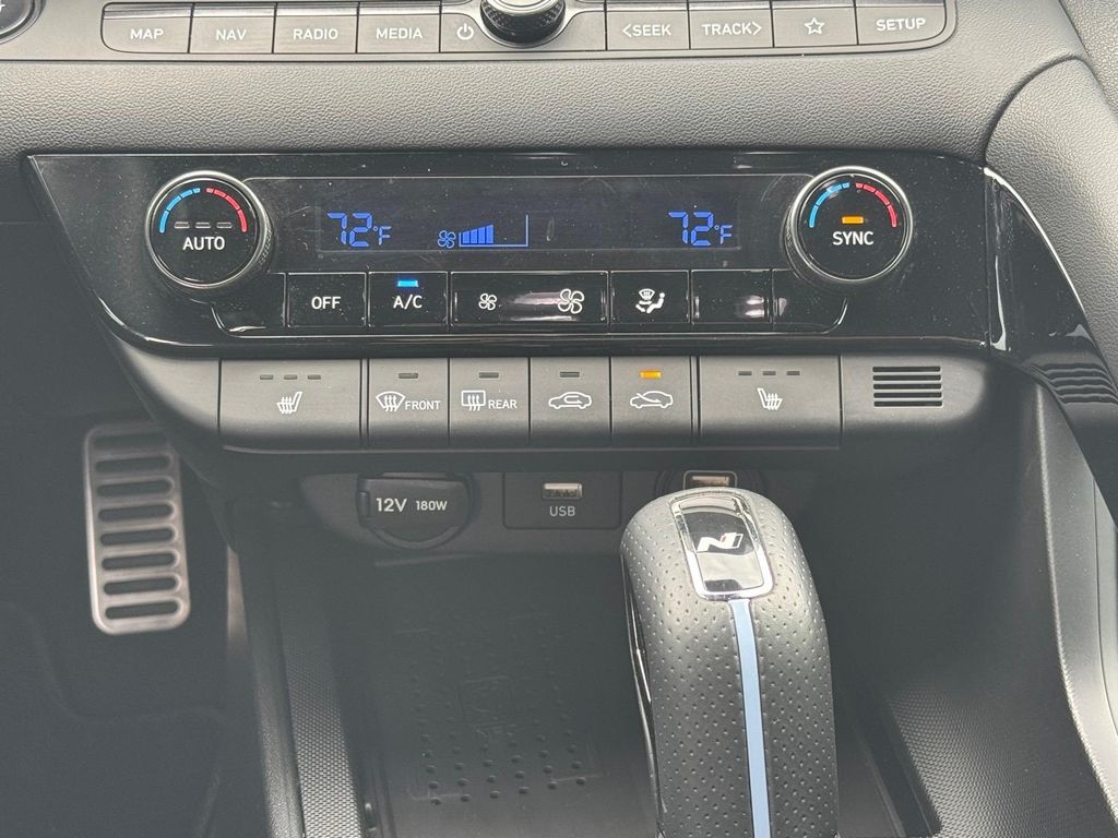 Used 2023 Cyber Gray Hyundai Base image 13