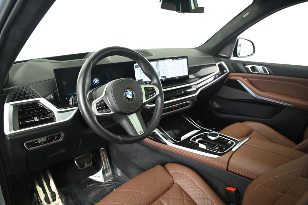 2023 BMW X7 xDrive40i 4