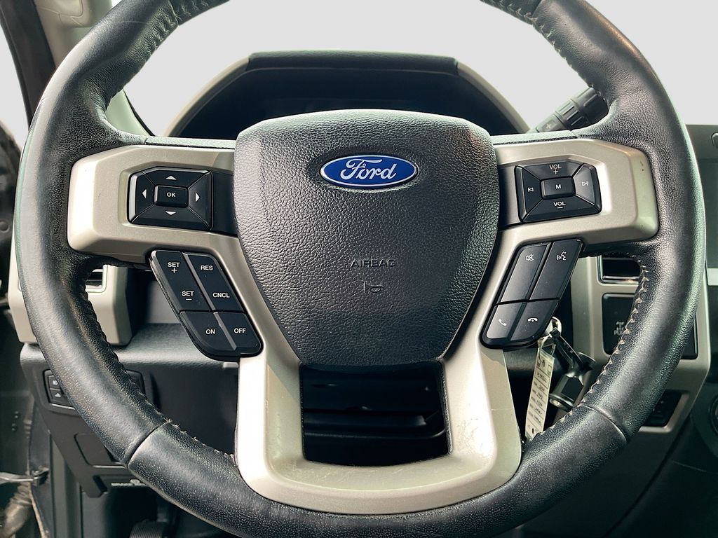 Used 2020 Gray Ford Lariat image 11