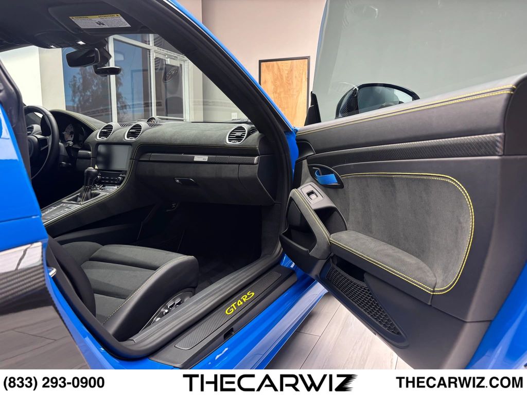 2023 Porsche 718 Cayman