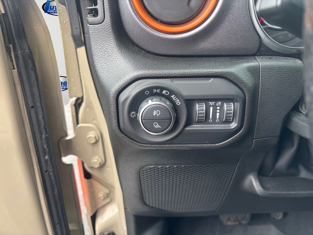 2022 Jeep Gladiator Mojave Beige at Auto Express Mitsubishi