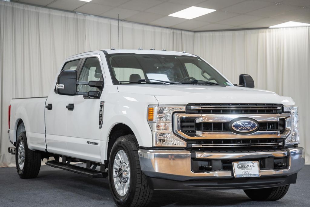 Oxford White 2020 Ford F-250 Super Duty Pickup Truck 4X2 Automatic