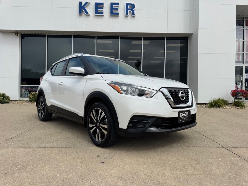 Aspen White Tricoat 2019 Nissan Kicks SUV / Crossover Front-Wheel Drive Continuously Variable Transmission