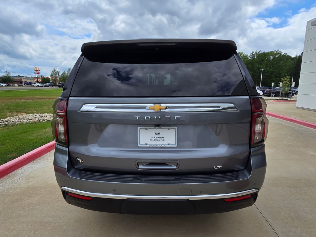 View vehicle photo 4