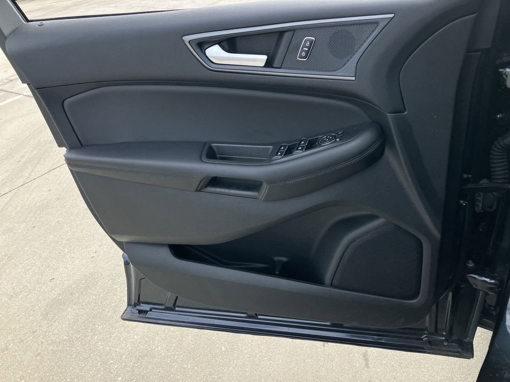 2024 Ford Edge SE photo 16