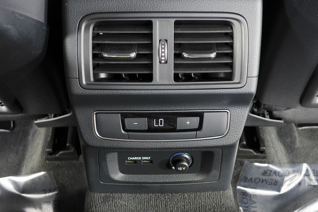 Thumbnail: 2023 Audi Q5 - 23