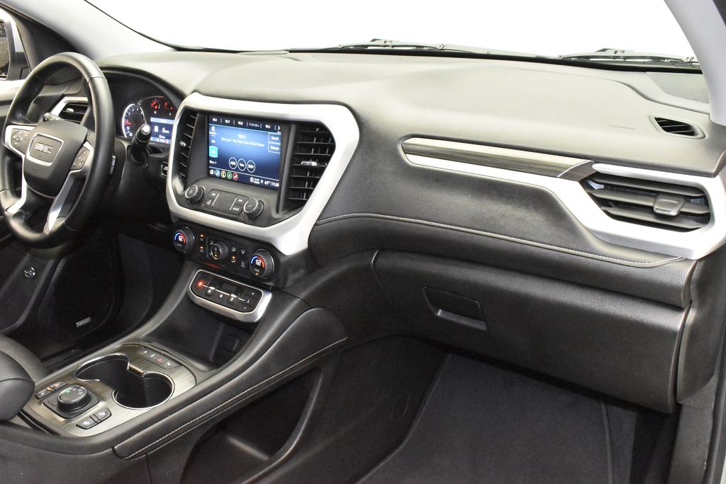 2023 GMC Acadia SLT 24