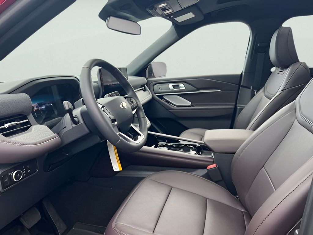 2025 Ford Explorer
