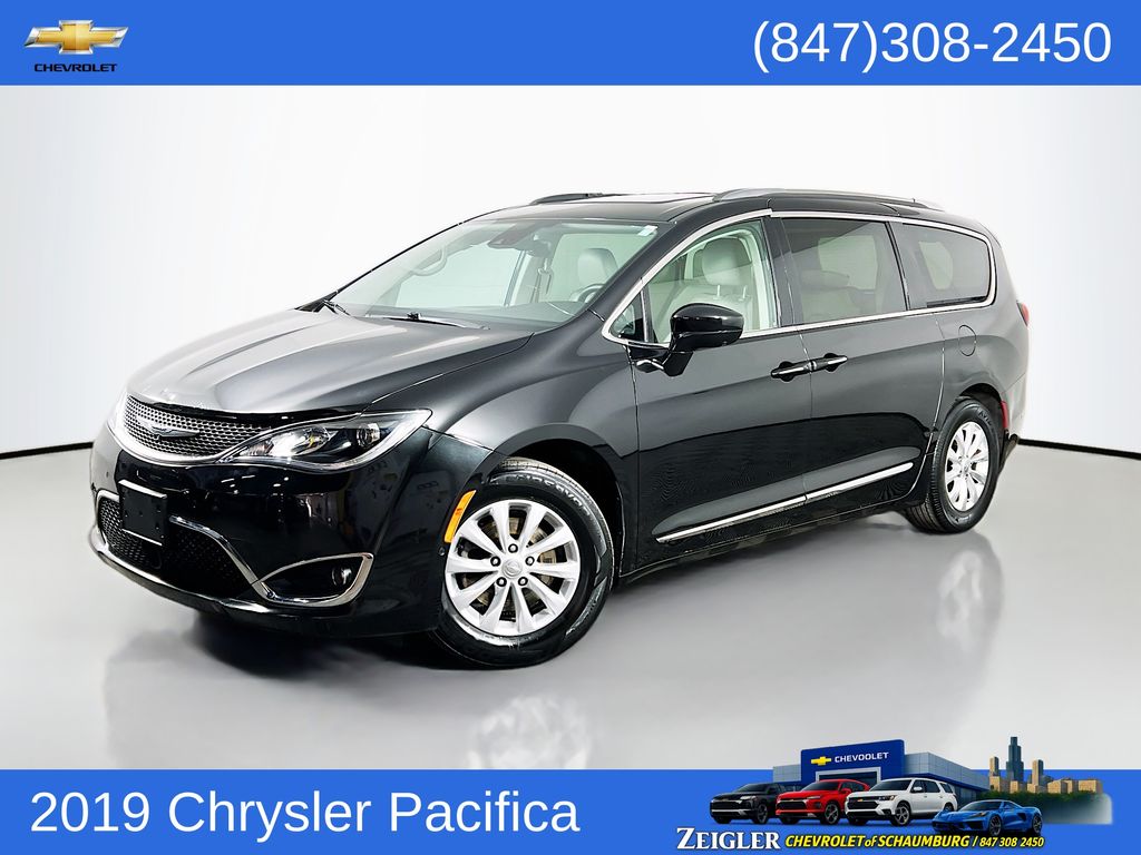 2019 Chrysler Pacifica Touring L FWD
