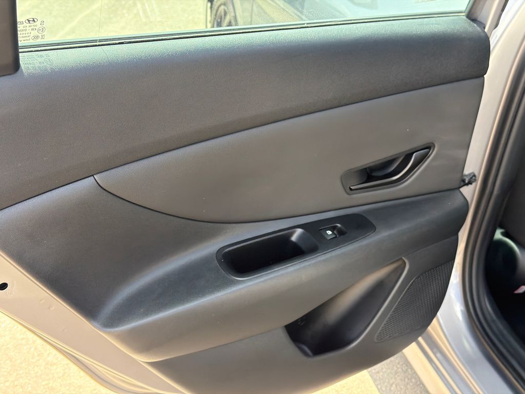 2026 Hyundai Elantra SEL Sport - Photo 21