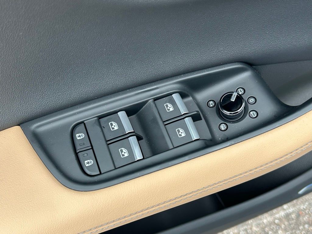 New 2026 White/off-white Audi 55 Premium Plus image 84