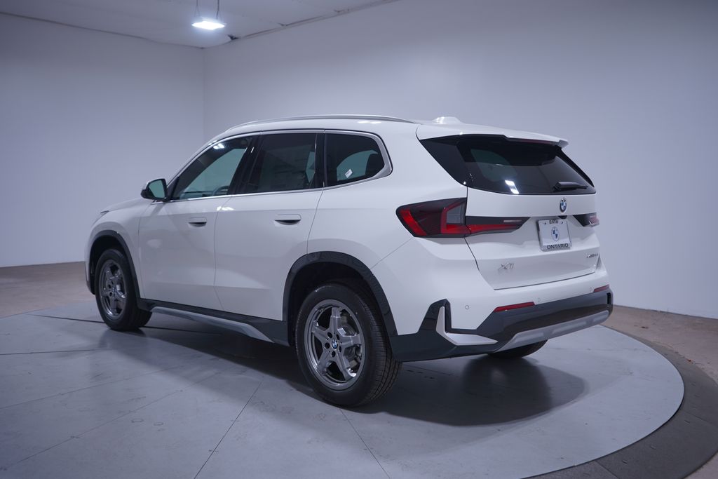 Thumbnail: 2026 BMW X1 - 3