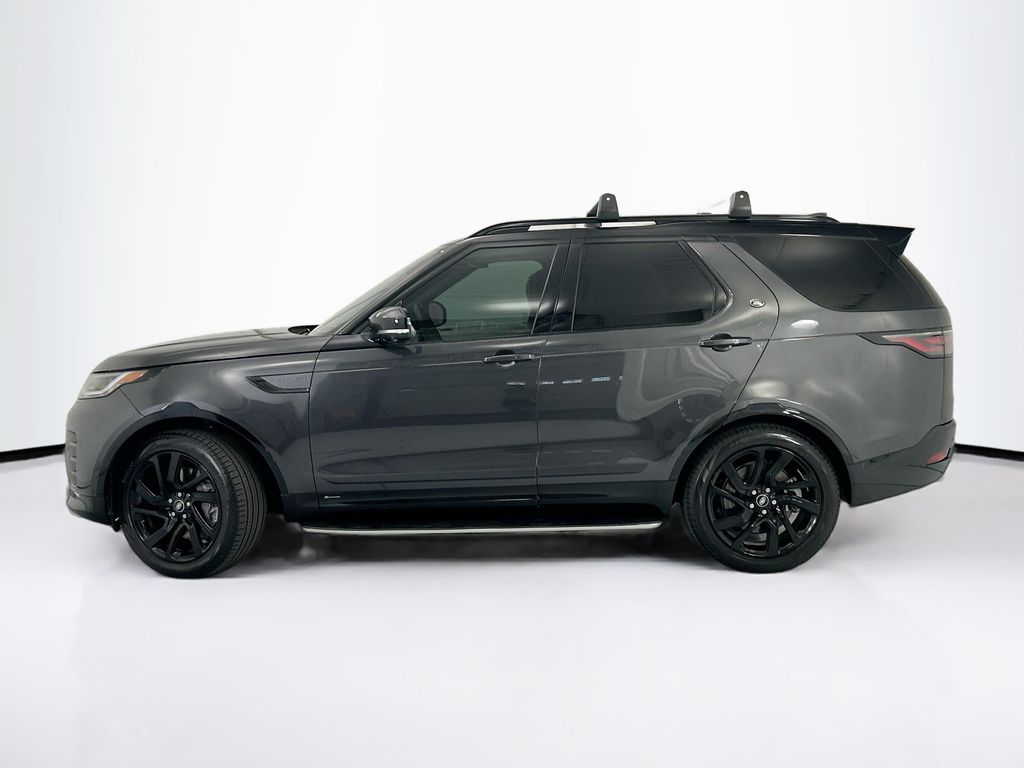 Thumbnail: 2022 Land Rover Discovery - 8