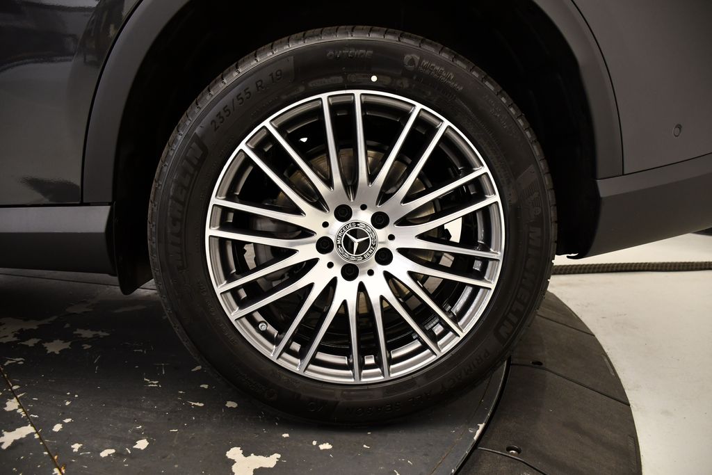 Thumbnail: 2025 Mercedes-Benz GLC - 14