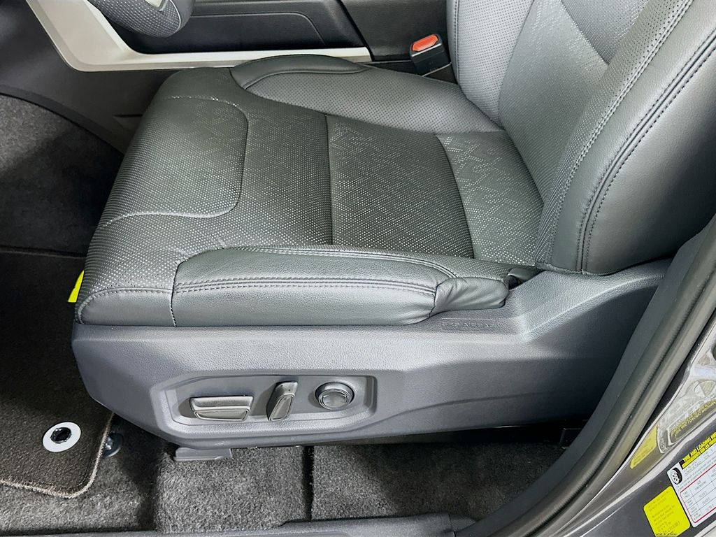 Thumbnail: 2024 Toyota Tundra - 20