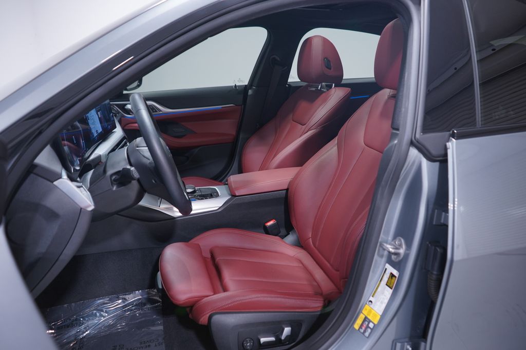 Thumbnail: 2023 BMW i4 - 7