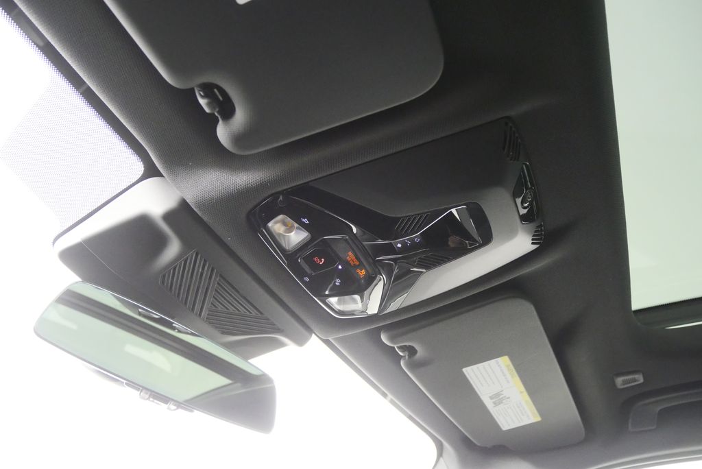 Thumbnail: 2023 BMW X1 - 21