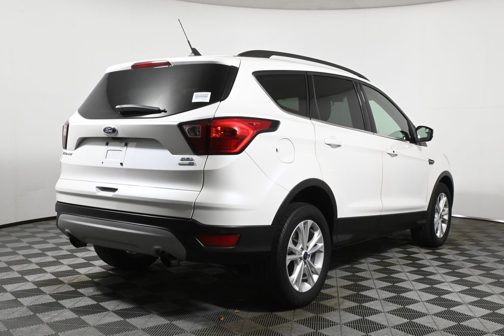 Thumbnail: 2019 Ford Escape - 7
