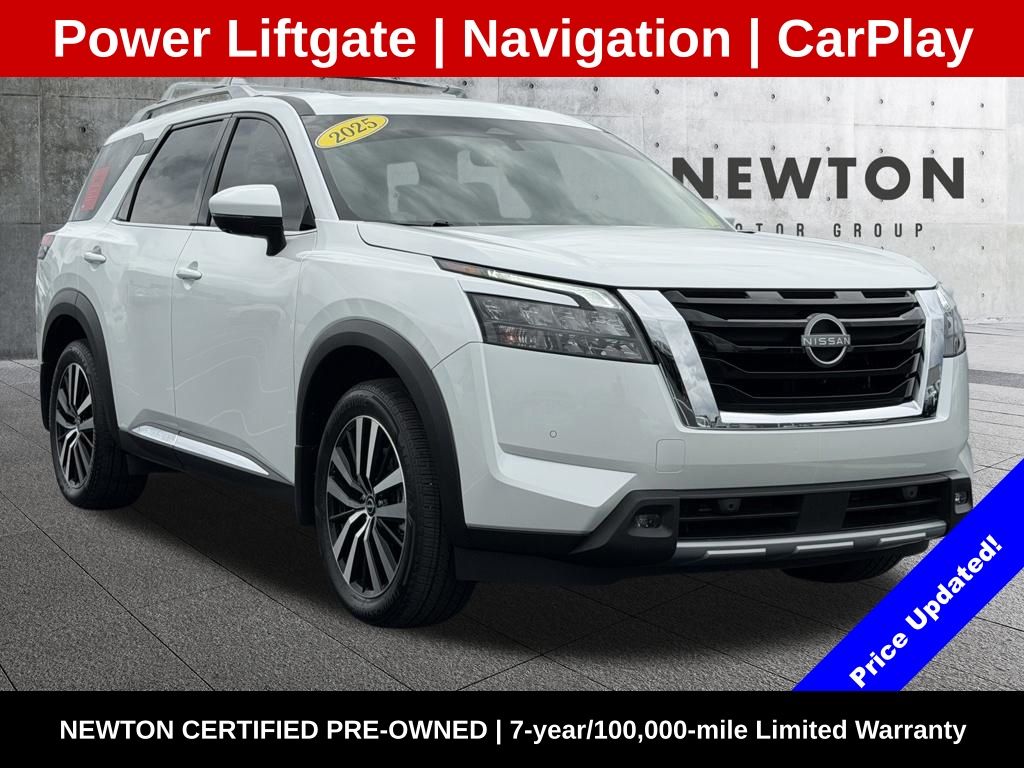 White Pearl 2025 Nissan Pathfinder SUV / Crossover Front-Wheel Drive 9-Speed Automatic