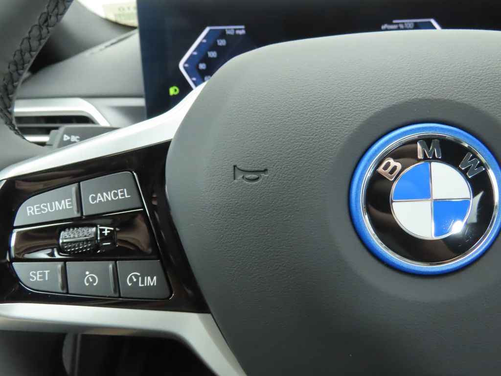 2025 BMW i4 eDrive40 11