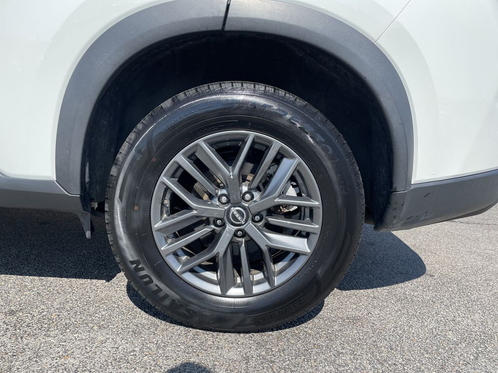 Used 2024 Nissan Rogue SUV