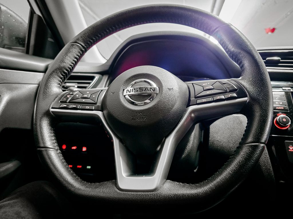 2019 Nissan Rogue SV 27