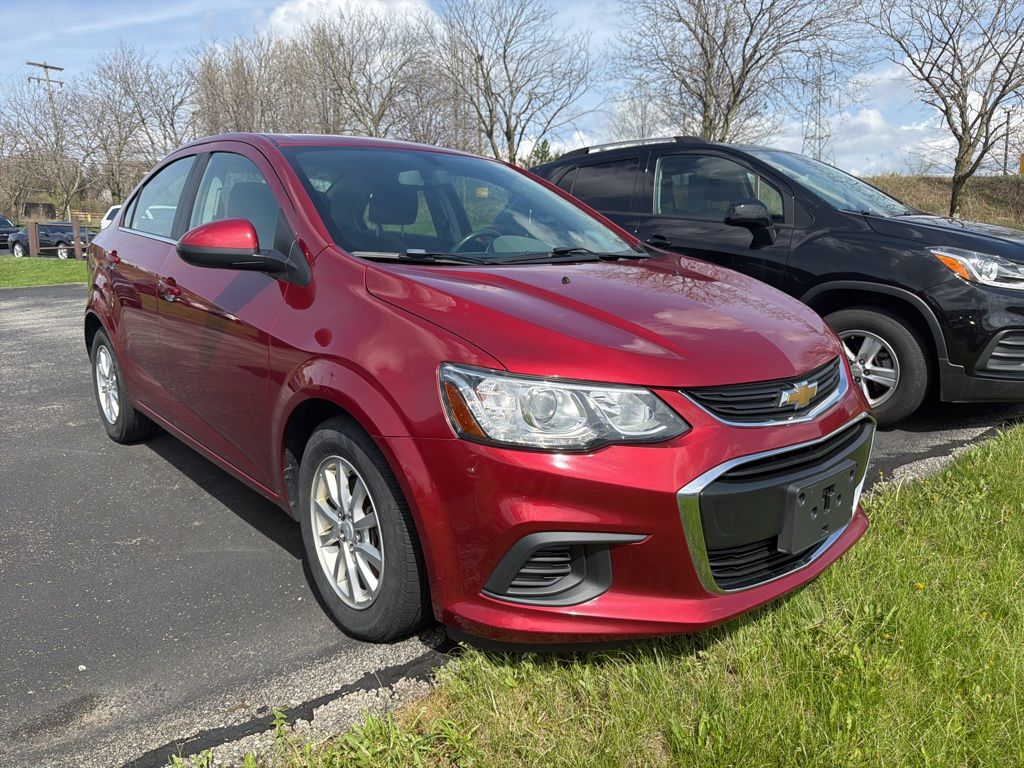 Cajun Red Tintcoat 2019 Chevrolet Sonic LT Sedan FWD Sedan Front-Wheel Drive 6-Speed Automatic