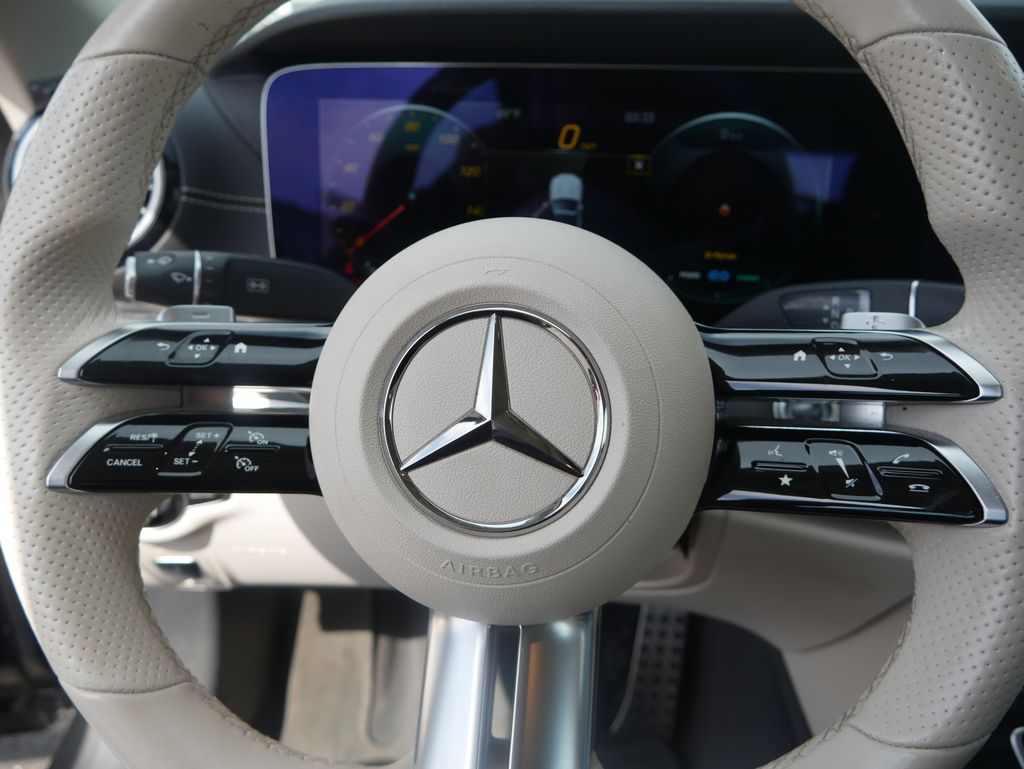 Thumbnail: 2022 Mercedes-Benz E-Class - 25